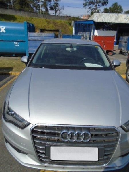 LOTE 002 - Audi A3 Sedan LM 1.4 2014